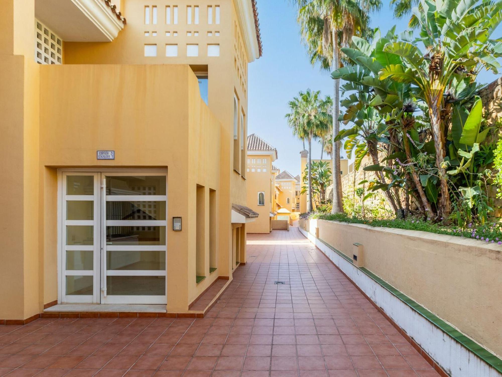 Holiday home Aguamarina Gamonal - With Free Wifi