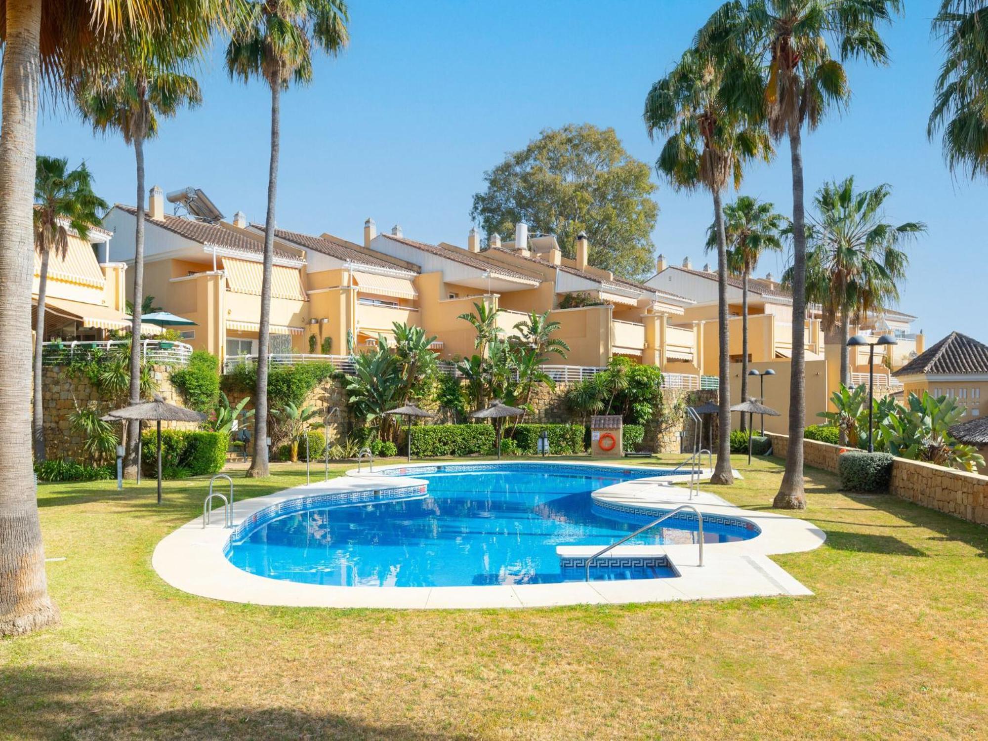 Aguamarina Gamonal - With Free Wifi Marbella